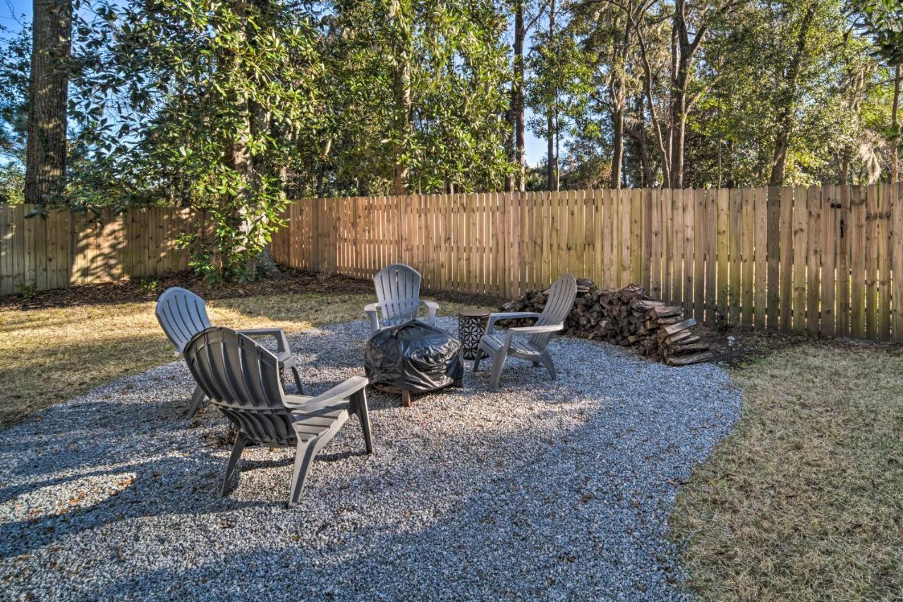 Charming Port Royal Home With Fire Pit And Yard! Экстерьер фото